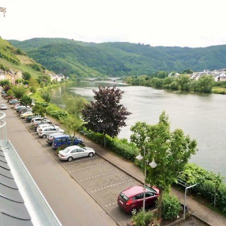 Апартаменты Mosel Ausblick Целль-ан-дер-Мозель Экстерьер фото