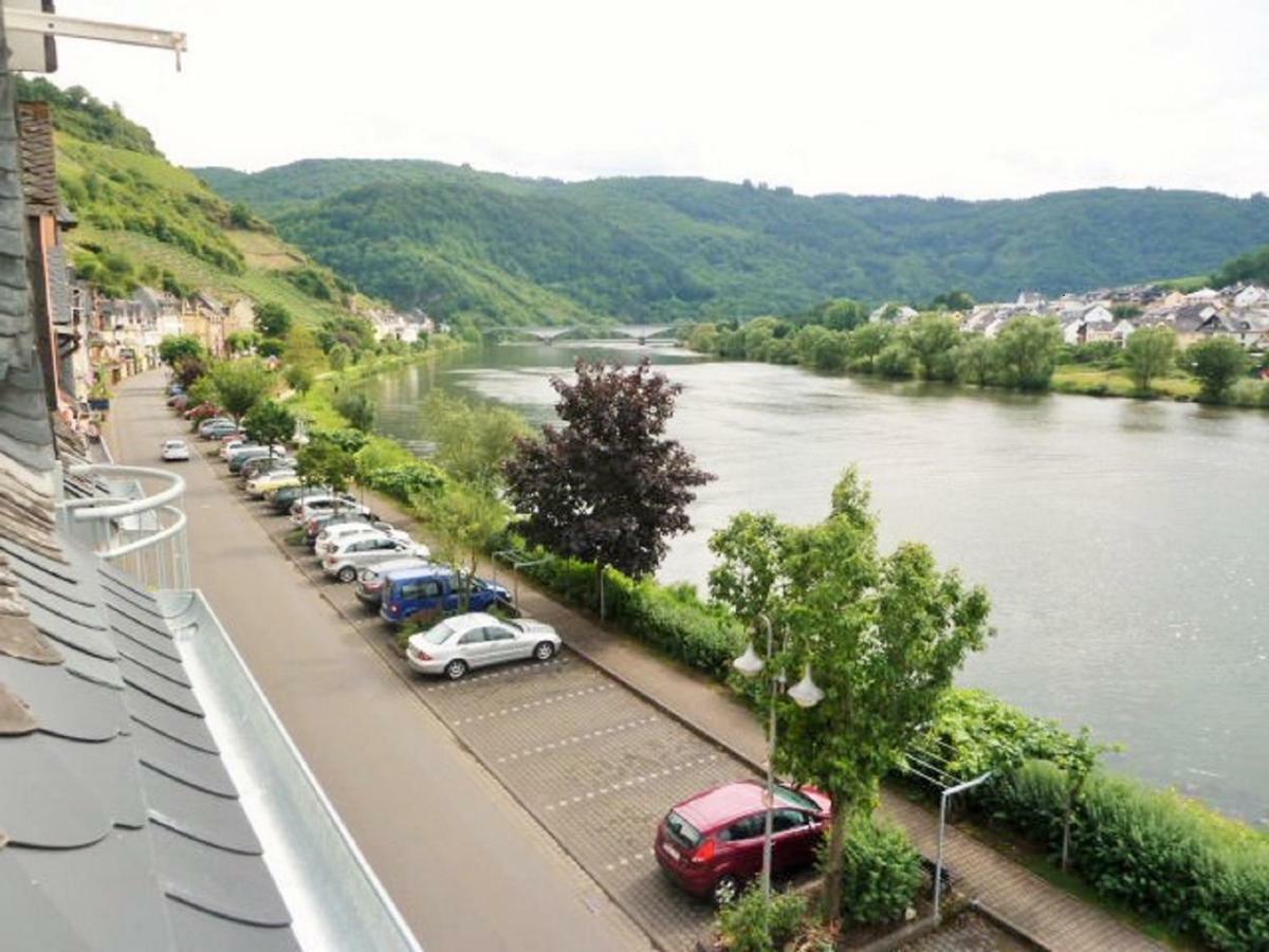 Апартаменты Mosel Ausblick Целль-ан-дер-Мозель Экстерьер фото